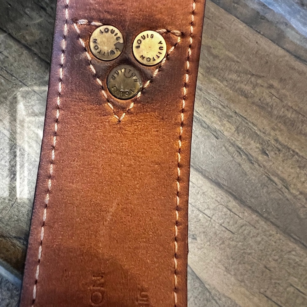 Louis Vuitton leather cuff - Picture 4 of 8
